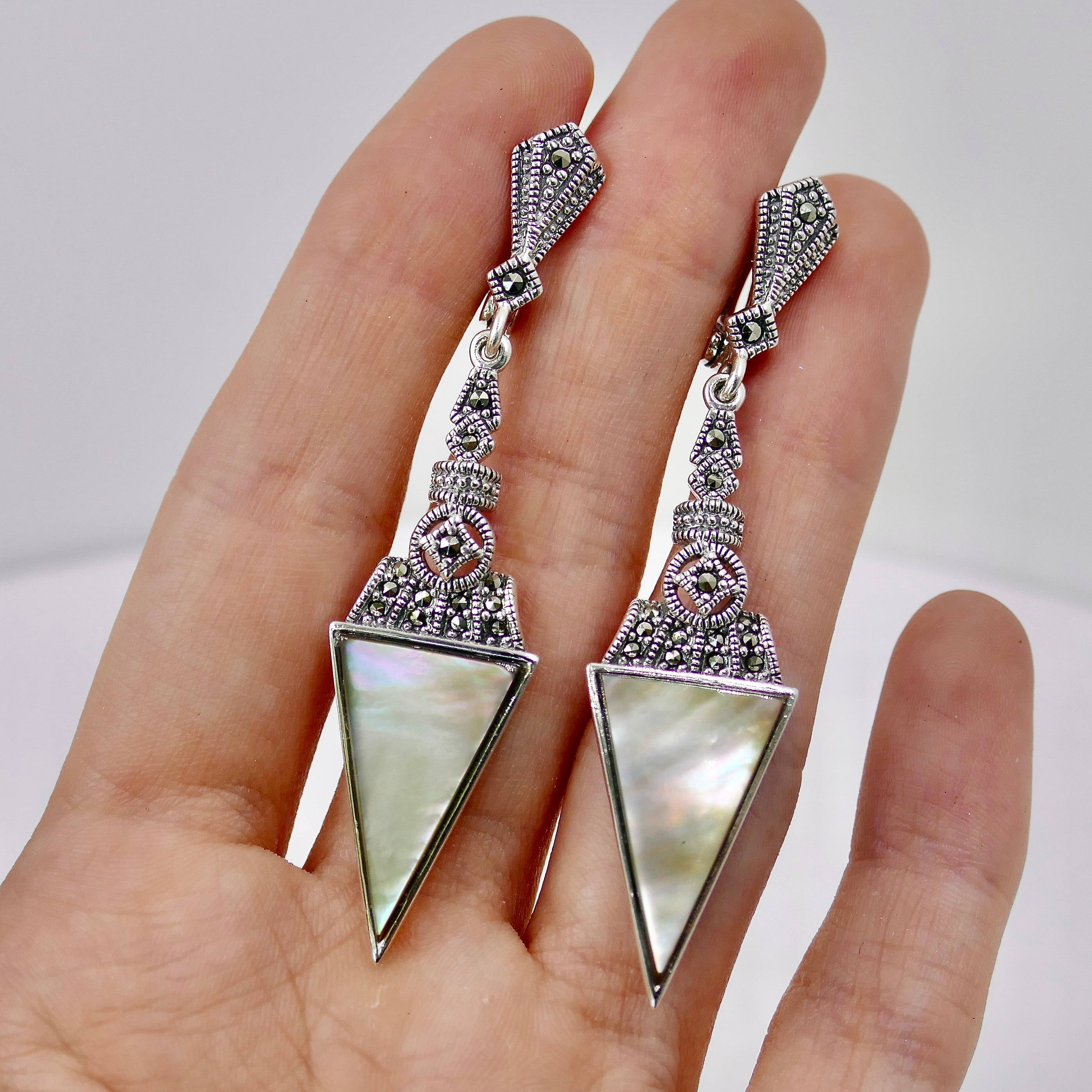 Silver earrings with mother-of-pearl | Серьги из серебра с перламутром