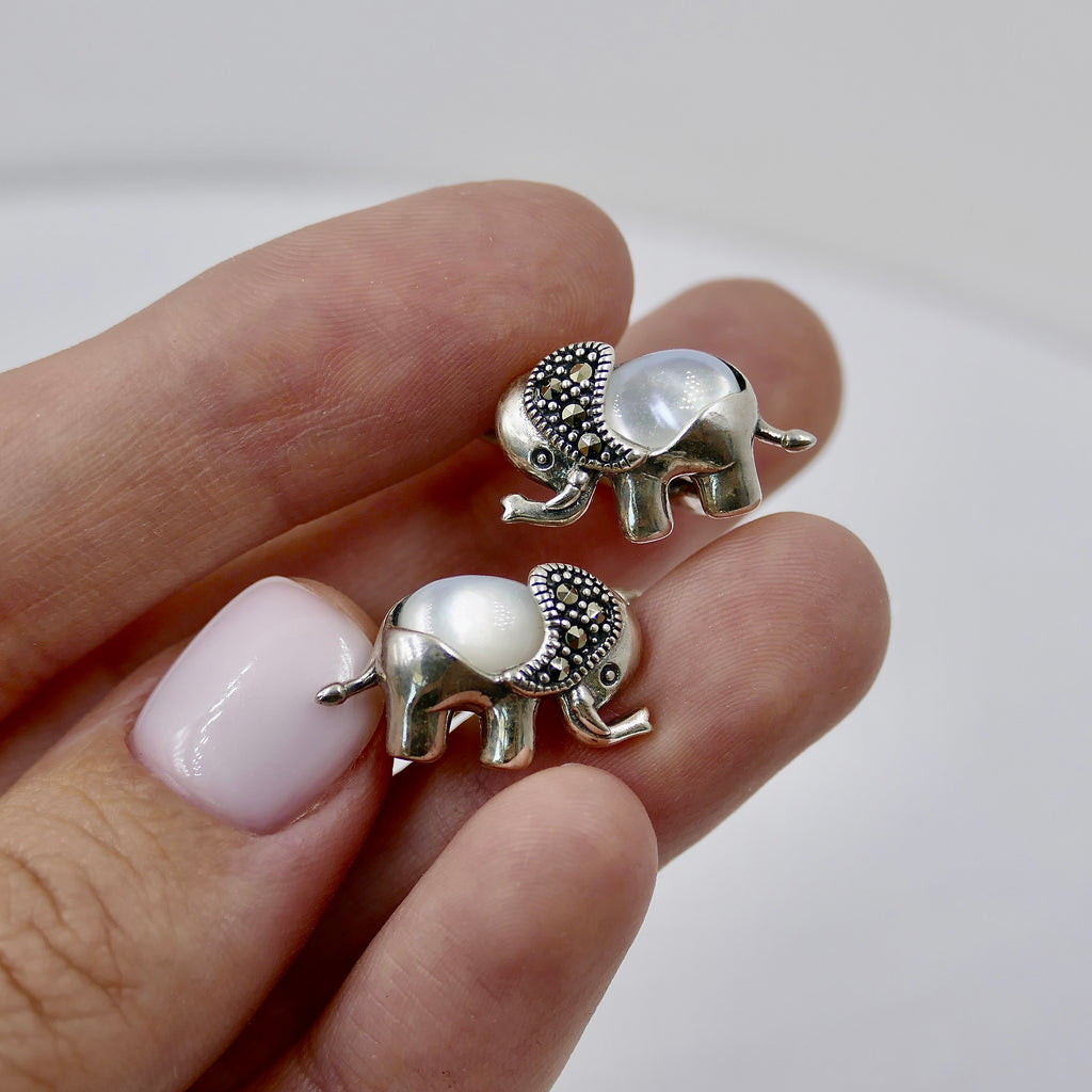 Elephant earrings moonstone | Серьги слоны с лунным камнем